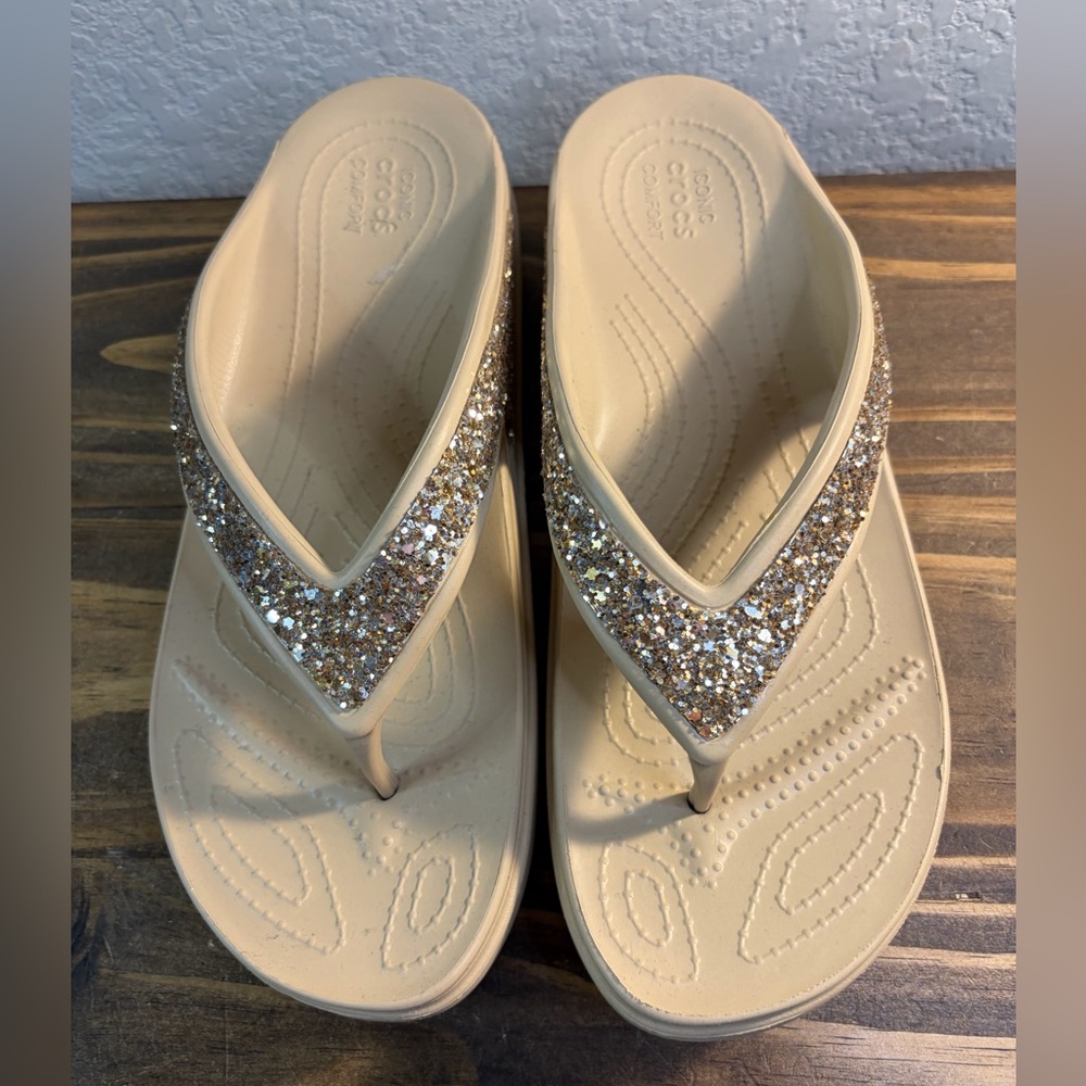 Crocs Sloane Glitter Wedge Sandals Tan Sparkle Iconic Comfort Women's Size 10